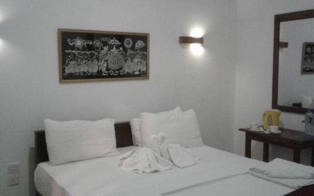 Peacock Vista - Polonnaruwa