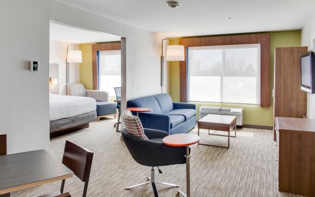 Holiday Inn Express & Suites Chickasha by IHG