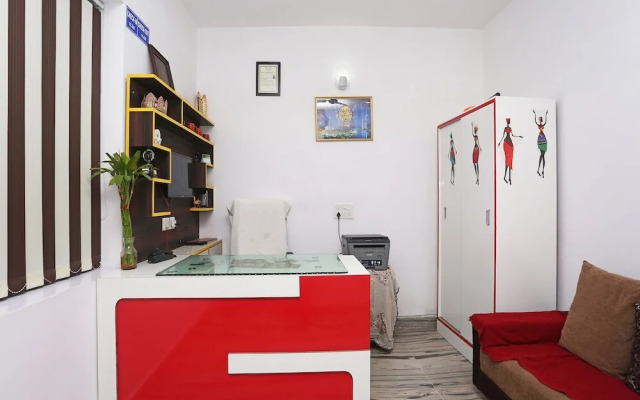 OYO 19535 Hotel Taj Niwas