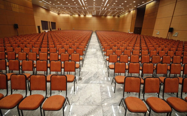 Actuall Convention Hotel