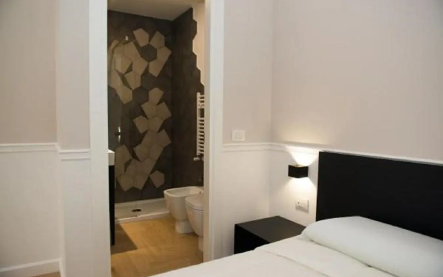 Отель Five Boutique Rooms