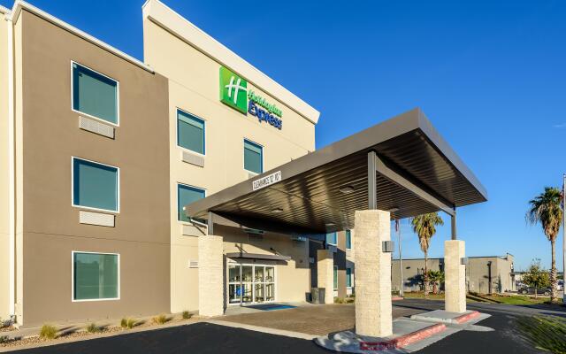 Holiday Inn Express Hotel & Suites Bastrop, an IHG Hotel