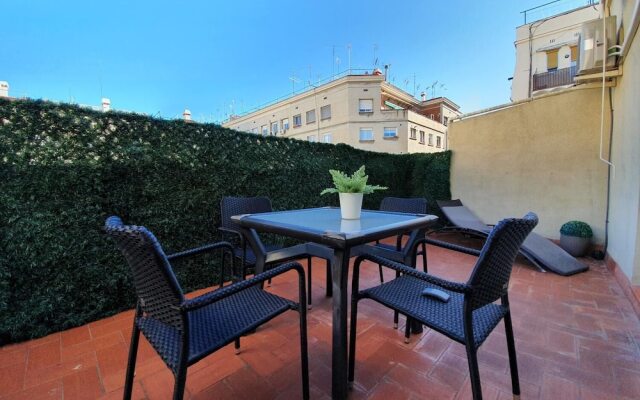 Sunny Penthouse Sagrada Familia