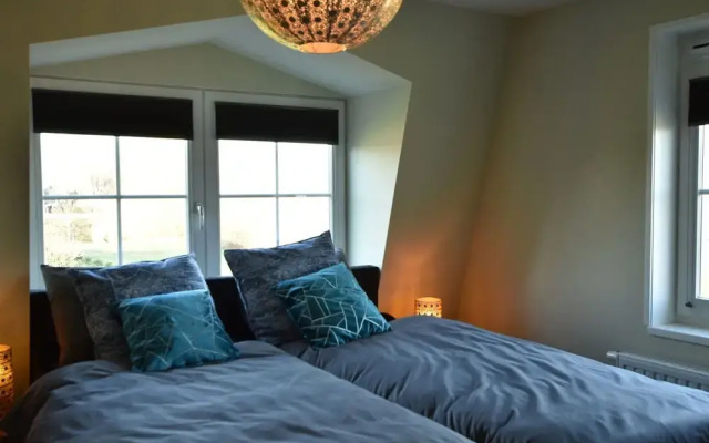 Villa in Schoorldam With Garden