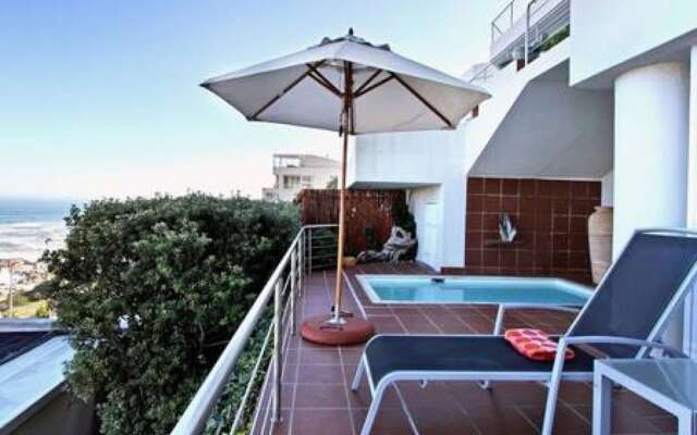 Holiday Apartment w Sea Views Pool CBT Suite