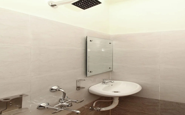 OYO Flagship 23620  VJR heights  Gachibowli