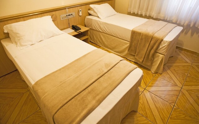 GoldMen Select Maringá