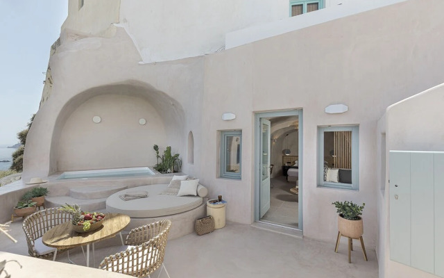 The Exotic Cave Suite