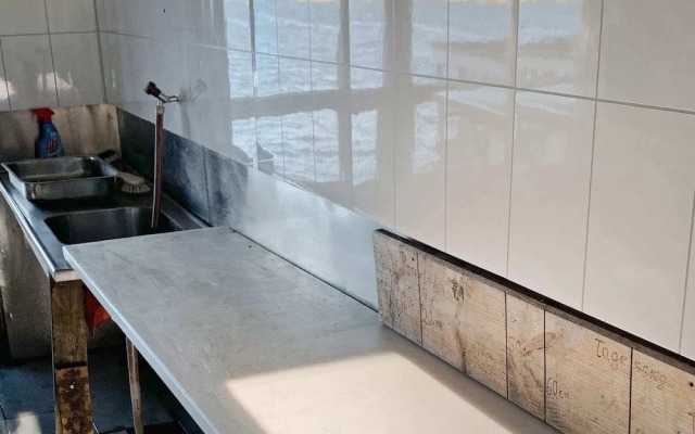 6 Person Holiday Home in Foldroyhamn