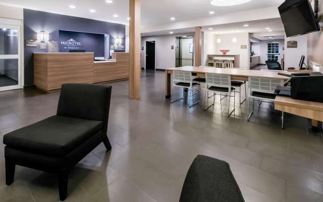 Microtel Inn and Suites by Wyndham Monahans