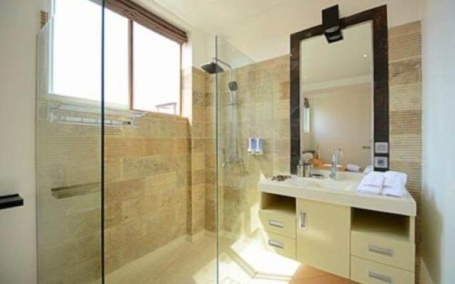 Flora Apartment Bali