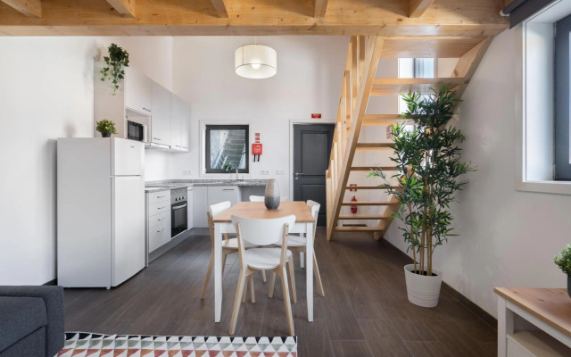 Stylish Duplex House - Terrace & River View