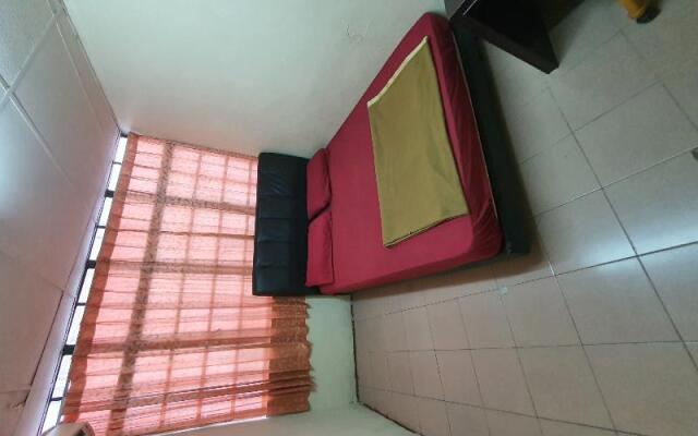 OYO 90160 Kl City Lodge