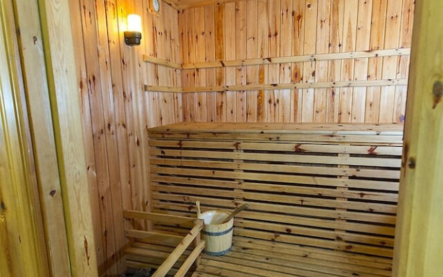 Beautiful 5 Star Chalet With Sauna and spa Bath