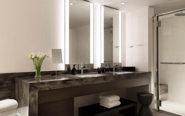 Courtyard by Marriott Shin-Osaka Station