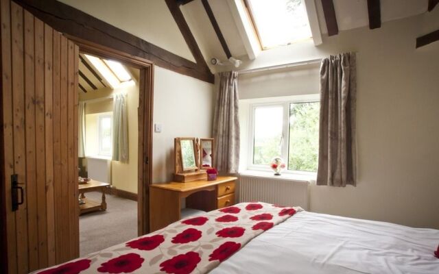 Elm Lodge