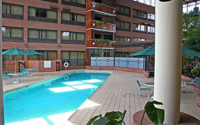 Ashbury Hotel & Suites - Mobile