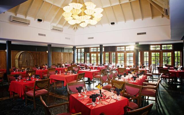 Smugglers Cove Resort and Spa All Inclusive