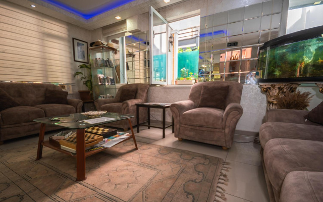 Behram Hotel