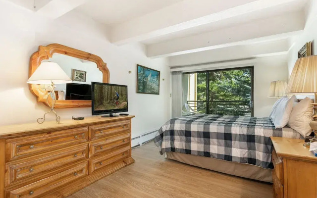 311 Vail International - 2 Br Condo