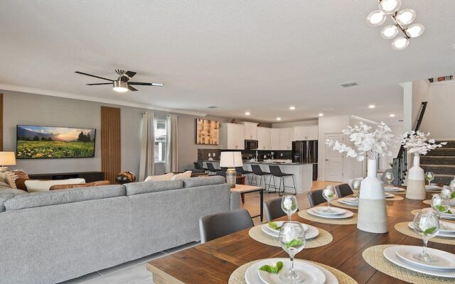 Storey Lake 10br Home Pool/spa/game Room,greenview