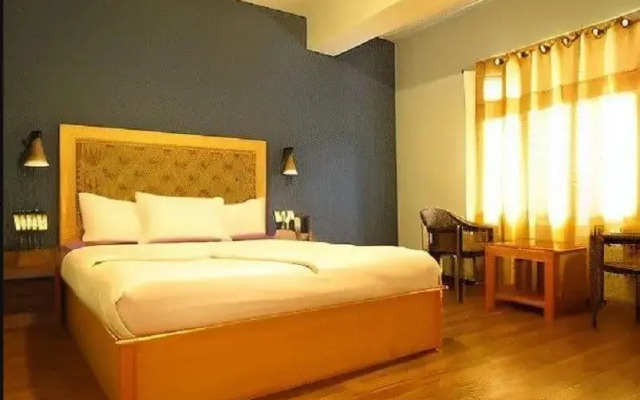 Jain Group Lachung Eyes