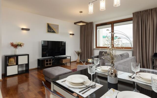 Obrzeżna Apartment by Renters