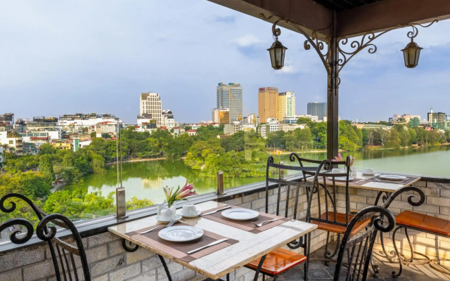 Centre Point Hanoi Hotel