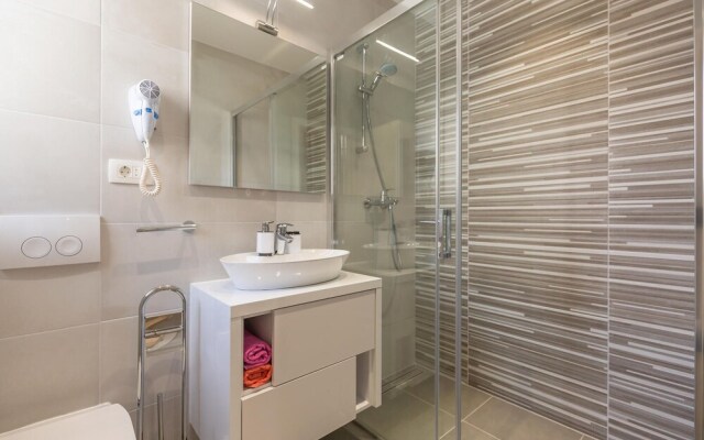 Stunning Home in Medici With Wifi and 2 Bedrooms
