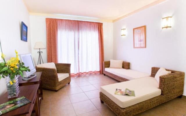 Aguamarina Golf Apartments