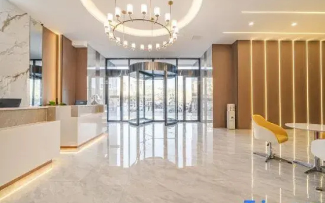 Super 8 Selected Hotel (Kashi Wanda Plaza Shuguang International Branch)