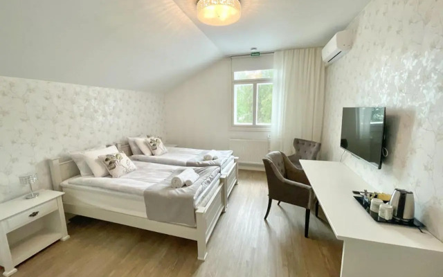Hotel Radalla