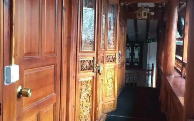 丽江溪雪居客栈