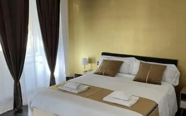 Genova Gold Rooms