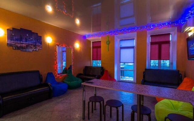 Hostel Time at the Red Gate