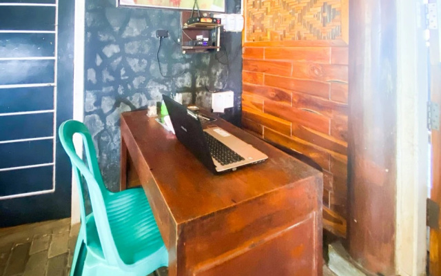 RedDoorz @ JP House Pantai Suwuk Kebumen – Guest Rooms – Kebumen