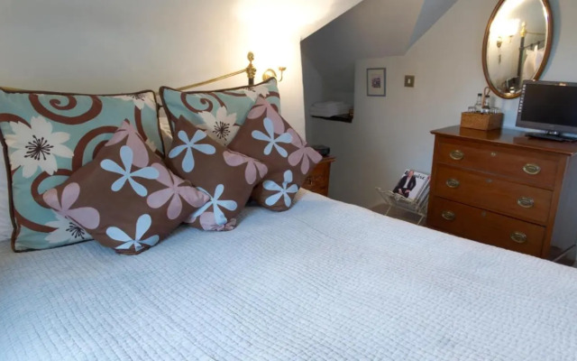Tyddyn Llan Restaurant with Rooms