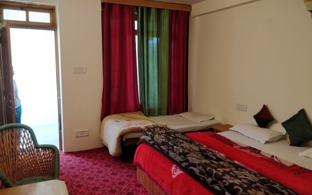 Madpackers Manali - Hostel