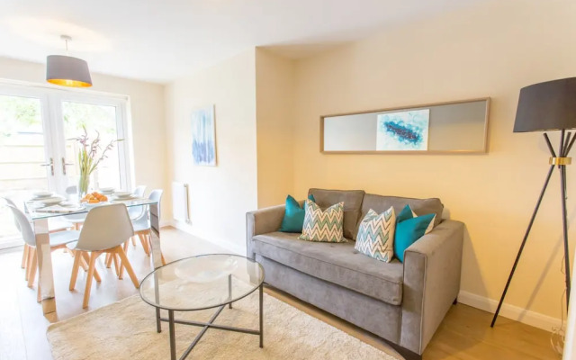 Razia Apartments