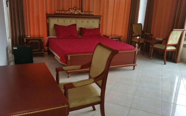 Dream Court Apartment