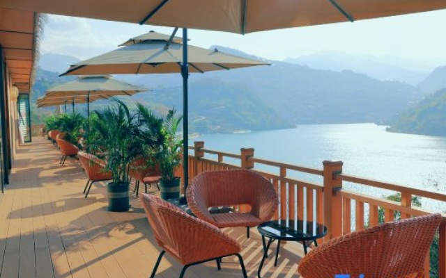 Middle Mountain Hotel – Outside – Zhaotong