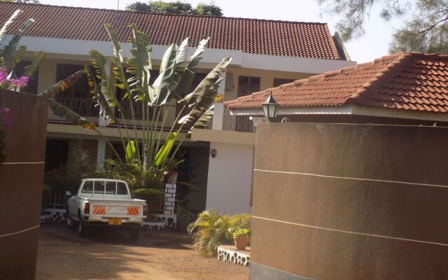 The Pink Daisy Bed and Breakfast