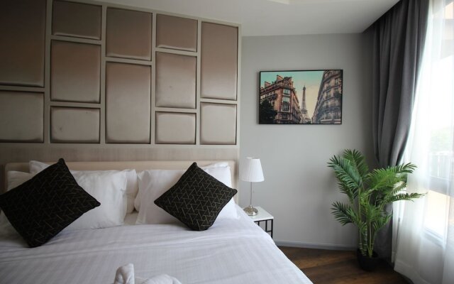 Ideal 1 Bed Apartment at Surin Beach
