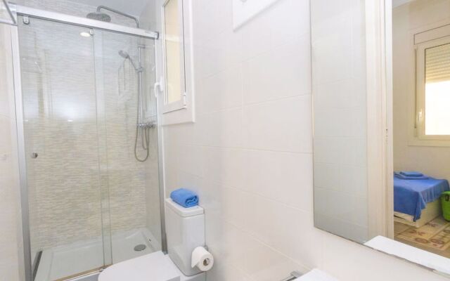 Eix.Dret:Roger de LLuria/Valencia