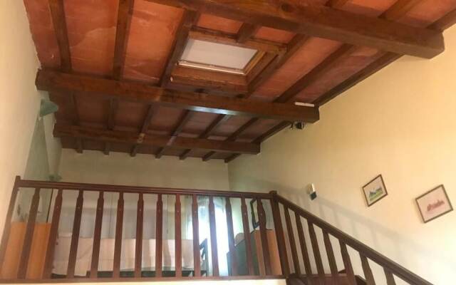 Loft Angela, Delizioso Bilocale con Soppalco, Centralissimo a Pietrasanta