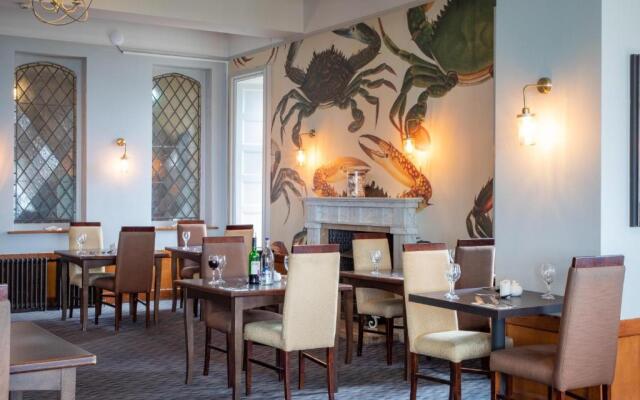 The Golden Lion hotel