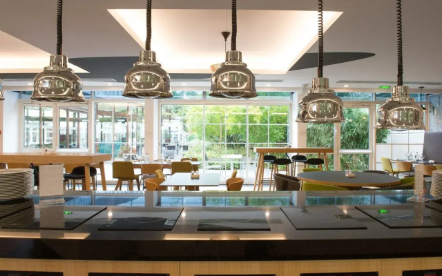 DoubleTree by Hilton Paris Bougival