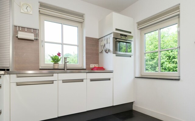Cozy Holiday Home in Hollandscheveld with Forest Nearby