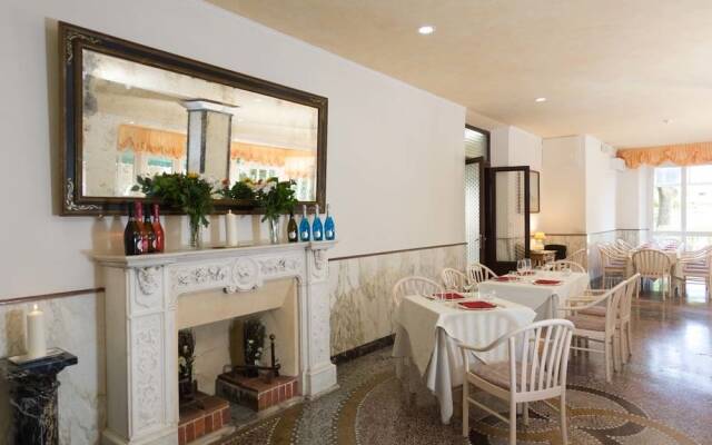 Albergo Battelli - Adults Only