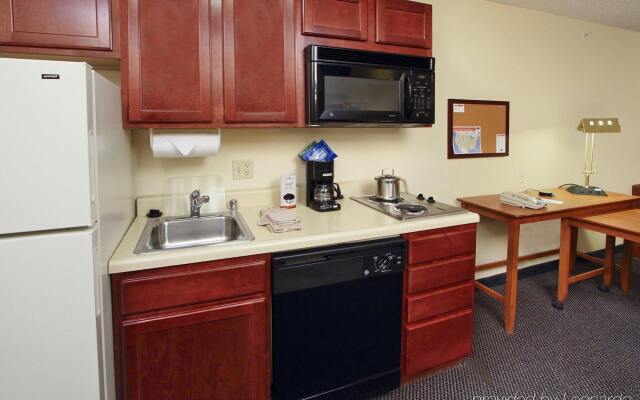 Candlewood Suites Rogers / Bentonville by IHG